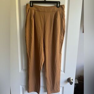 SHEIN Light Brown Pleated Trouser Pants Women’s Size Large with Pockets Side Zip